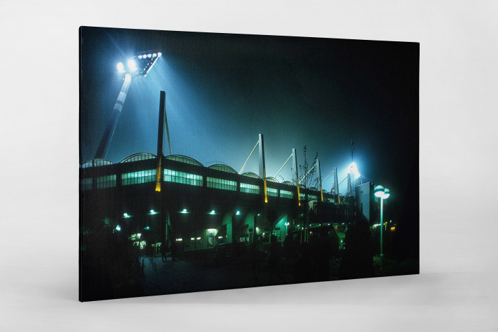 Ulrich Haberland Stadion bei Flutlicht - Stadionfotografie aus Leverkusen