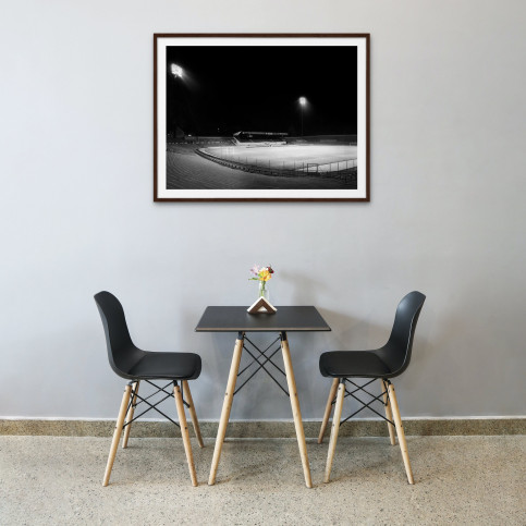https://shop.11freunde.de/skin/adminhtml/default/default/images/spacer.gifFlutlichtanlage Stadion an der Grünwalder Str. - 11FREUNDE SHOP - Fußball Foto als Wandbild