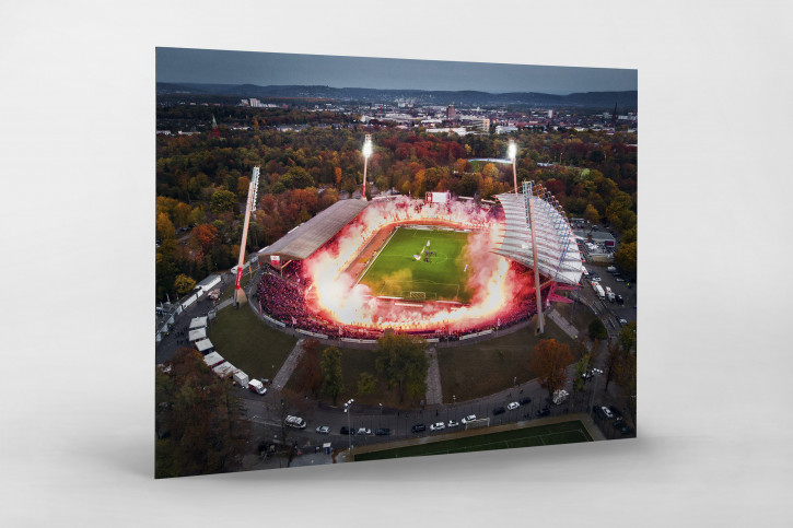 Vogelperspektive aufs letzte Spiel im Wildparkstadion - Marvin Ibo Güngör - Fußball Wandbild