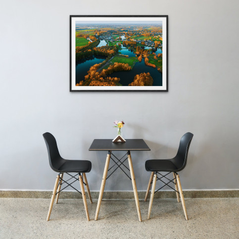 Fußballplatz in französischer Seenlandschaft - Foto als Wandbild