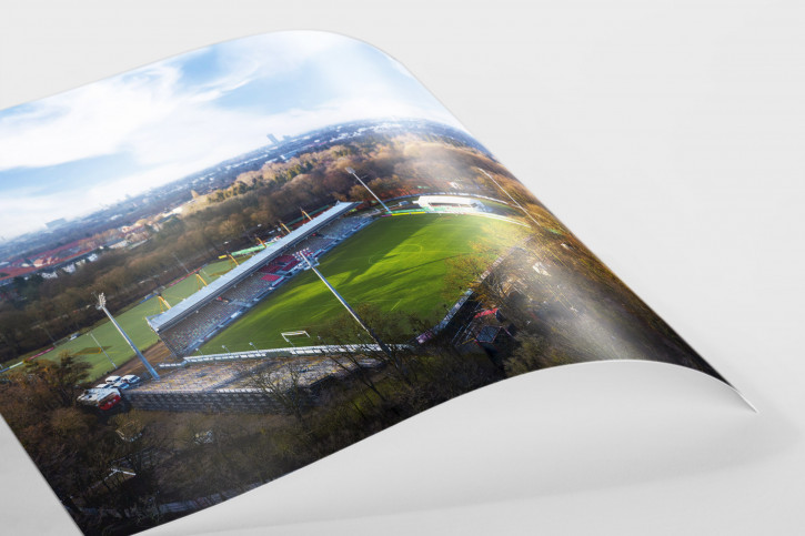 Sportpark Höhenberg und Kölner Skyline - Viktoria Köln Wandbild