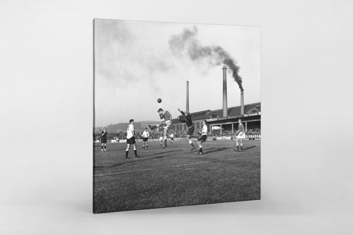 Schornsteine im Stade Geoffroy-Guichard - AS St. Etienne Schwarzweiß-Foto als Wandbild