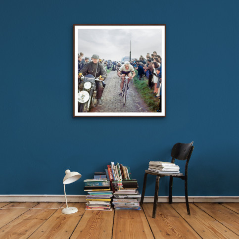 Altig auf Kopfsteinpflaster bei Paris-Roubaix 1967 - Wandbild