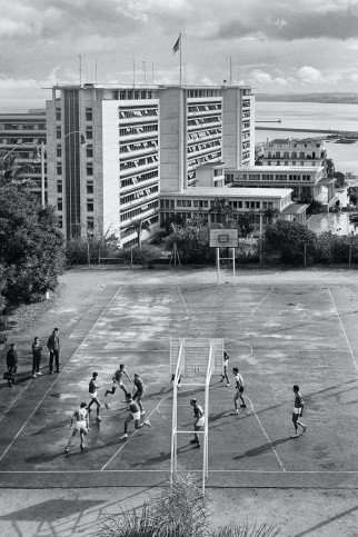 Basketballplatz in Algier - Sportfoto als Wandbild