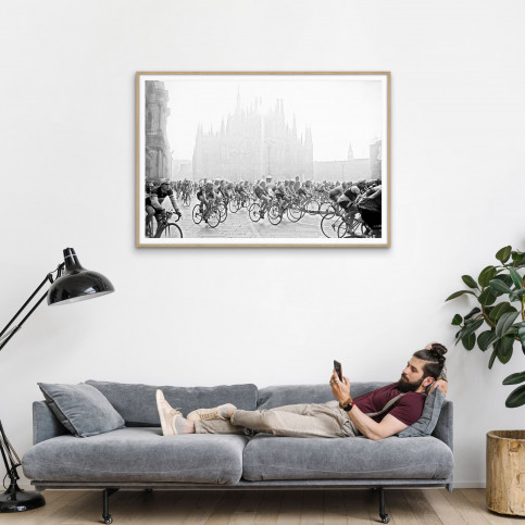 Am Mailänder Dom - Sport Fotografien als Wandbilder - Radsport Foto bestellen - NoSports Magazin - 11FREUNDE SHOP