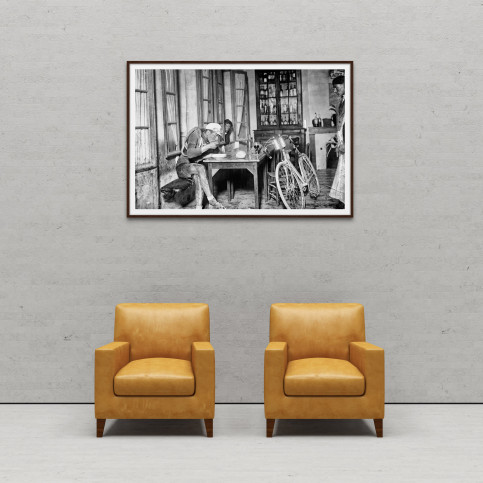 Rast im Wirtshaus bei der Tour 1922 - Sport Fotografie als Wandbild - Radsport Foto - NoSports Magazin 