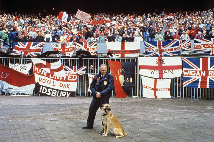 Englische Fans in Rotterdam - 11FREUNDE BILDERWELT