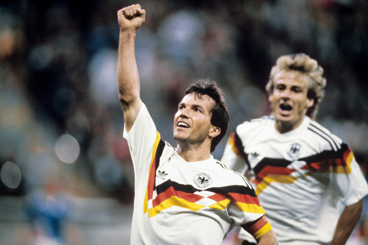 WM 1990 Lothar Matthäus und Jürgen Klinsmann - 11FREUNDE BILDERWELT