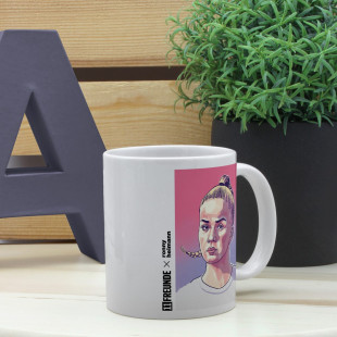Design-Tasse - 11FREUNDE x Ronny Heimann: Giulia