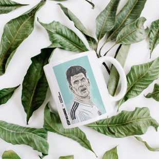 Design-Tasse - 11FREUNDE x Ronny Heimann: Gomez