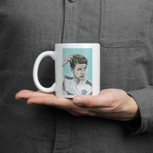 Design-Tasse - 11FREUNDE x Ronny Heimann: Thomas