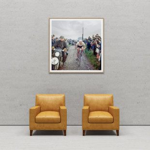 Altig auf Kopfsteinpflaster bei Paris-Roubaix 1967 - Wandbild