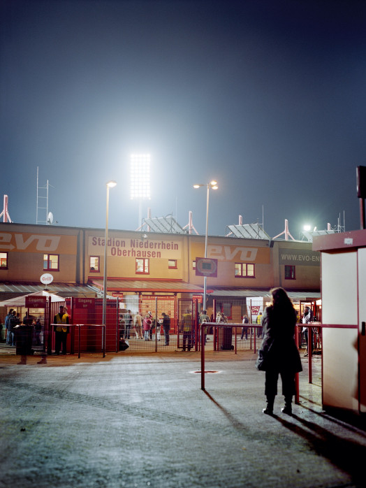 Vor dem Stadion Niederrhein - Wandbild