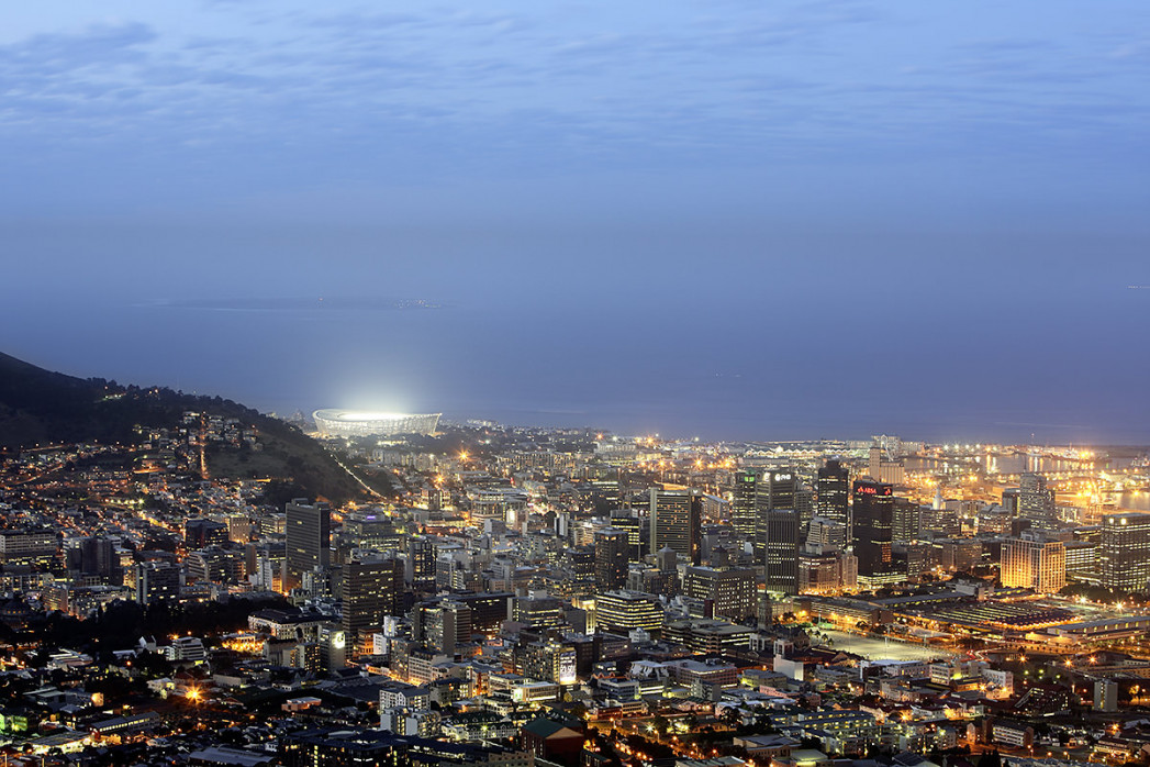 Cape Town Stadium und Skyline - Wandbild