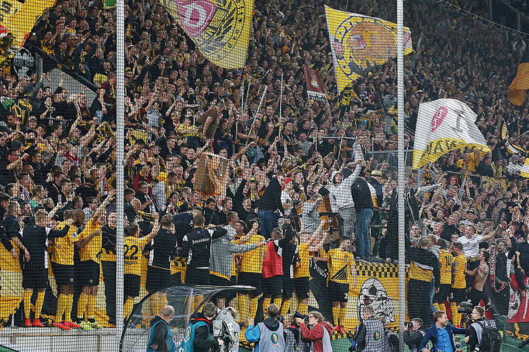 Dresden jubelt im Pokal - Wandbild
