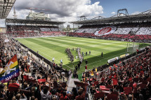 Einlaufen ins Millerntor-Stadion - Wandbild