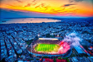 Stadion, Himmel und mehr in Thessaloniki - Wandbild