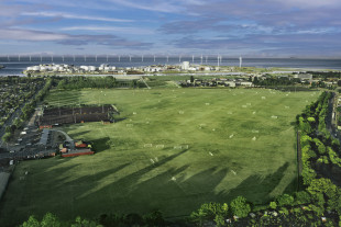 Fußballplätze in Kløvermarken - Wandbild Dänemark Die ganze Welt ist ein Spielfeld