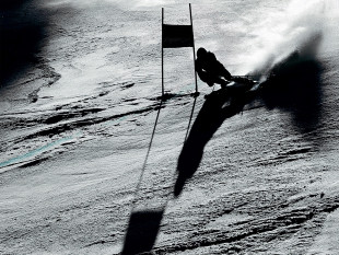 Slalomschatten - Sport Fotos als Wandbilder - Wintersport Ski Riesenslalom Foto - NoSports Magazin 