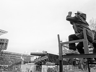 Jubel draußen am Millerntor - Olaf Tamm - FC St. Pauli - 11FREUNDE SHOP