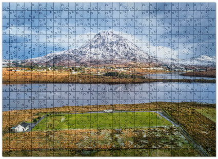 Puzzle: Fußballplatz im Glenveagh Nationalpark