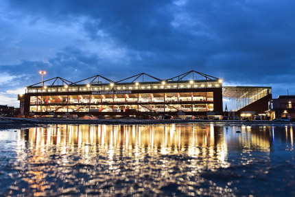 Vor dem Millerntor-Stadion 2018 - Wandbild