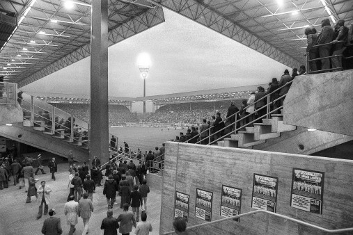 Blick ins Westfalenstadion 1970er Jahre - Wandbild