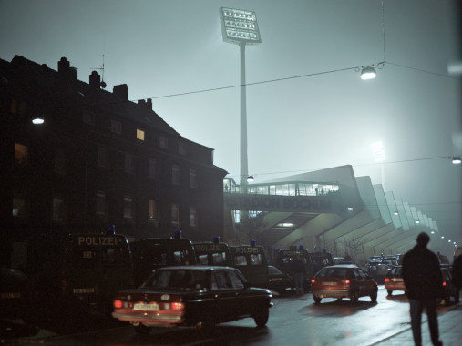 Flutlicht über dem Ruhrstadion 1994 (2)