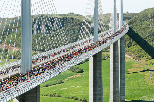 Marathon über die Brücke