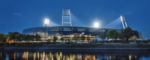 Weserstadion bei Flutlicht (Panorama) - Wandbild