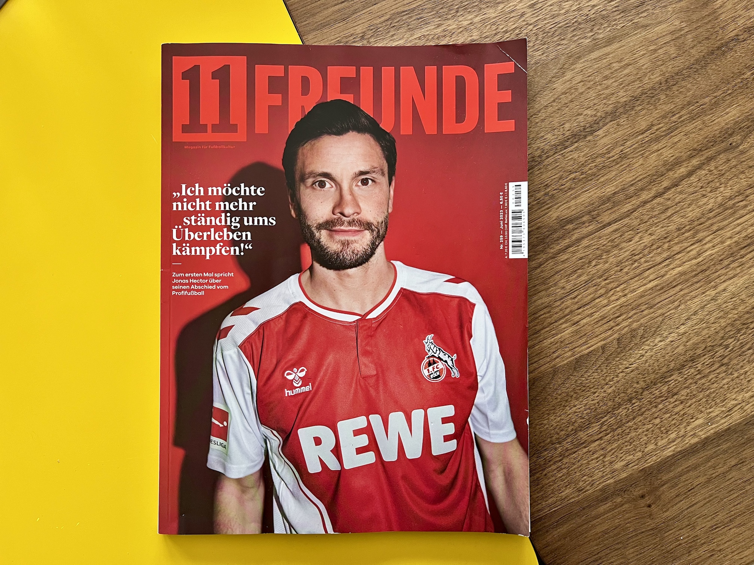 11FREUNDE Magazin #259 mit Jonas Hector auf dem Titel 